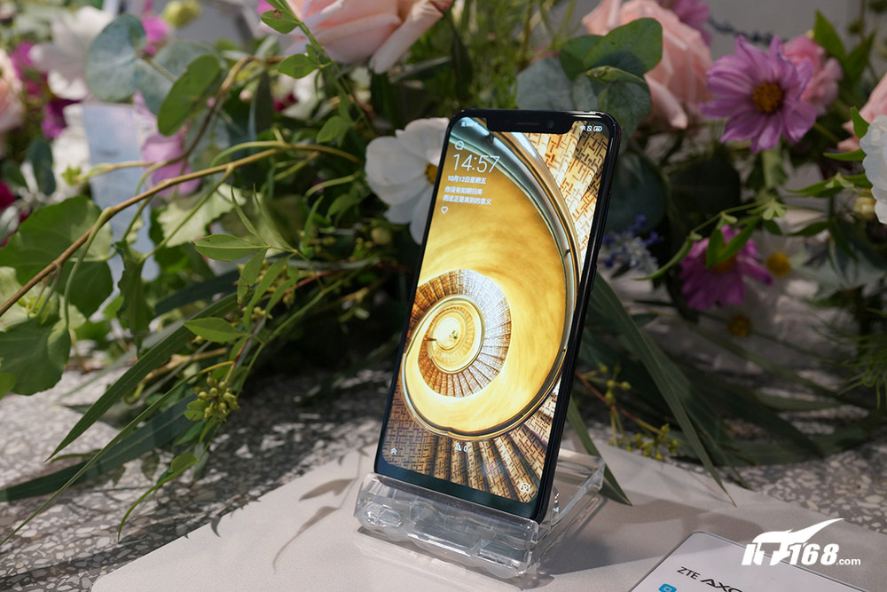 旗舰机安全手机 中兴天机axon 9 Pro图赏