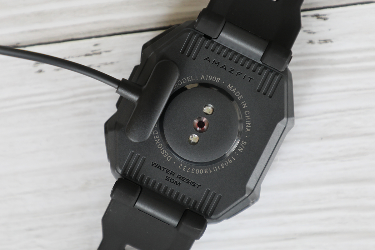 户外运动最佳搭档 Amazfit Ares智能手表开箱